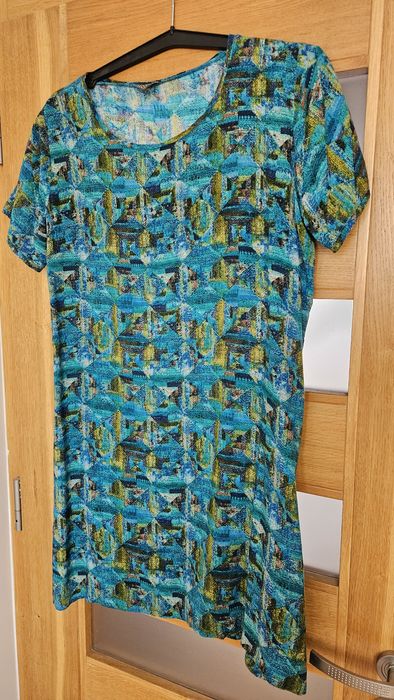 Damska / dziewczęca sukienka letnia.