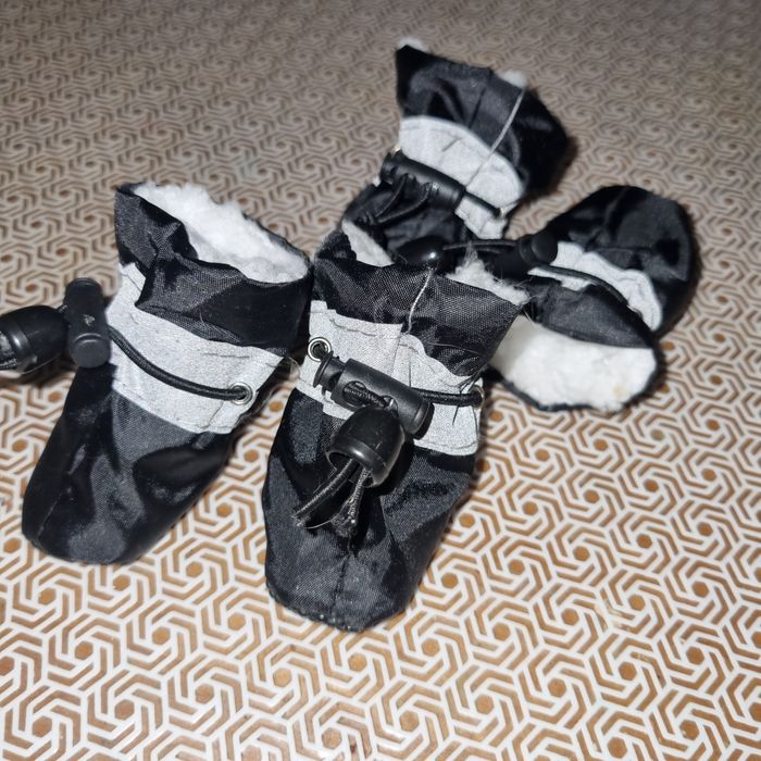 Зимове взуття для  собак маленьких порід