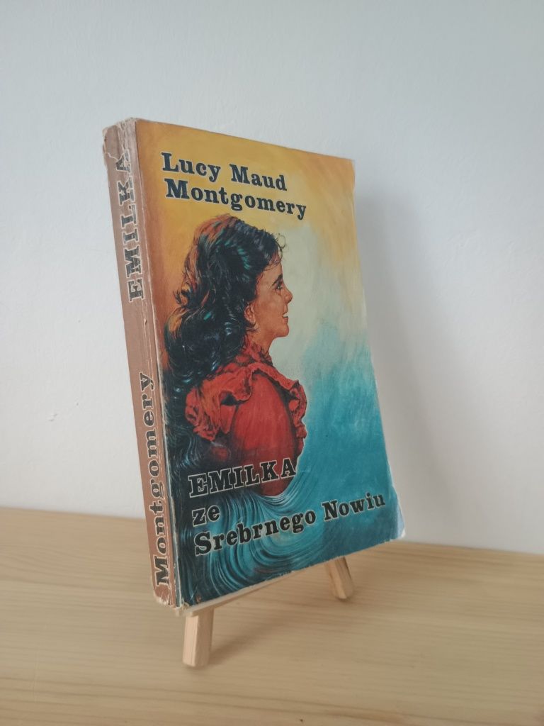 Emilka że Srebrnego Nowiu. L.Maud Montgomery,1988r.