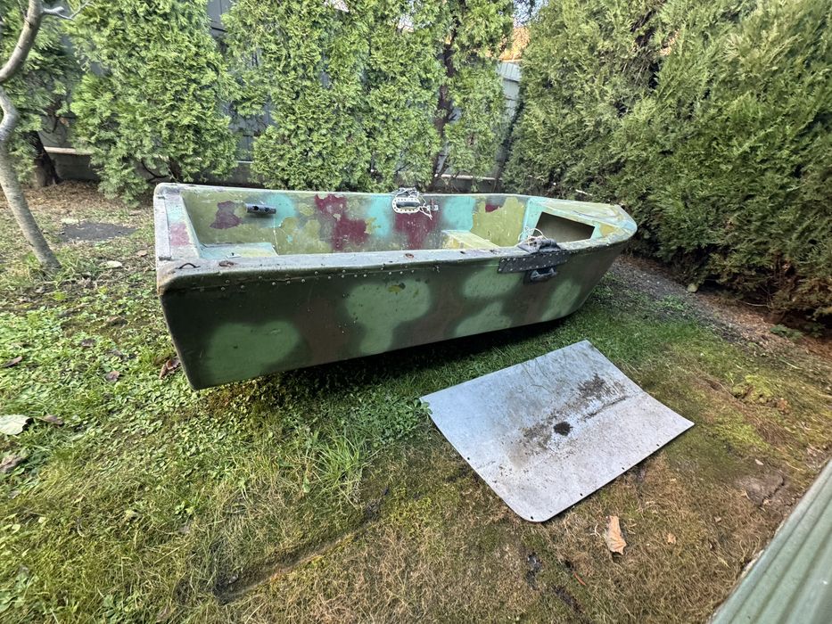 Човен гребний, ідеальний стан