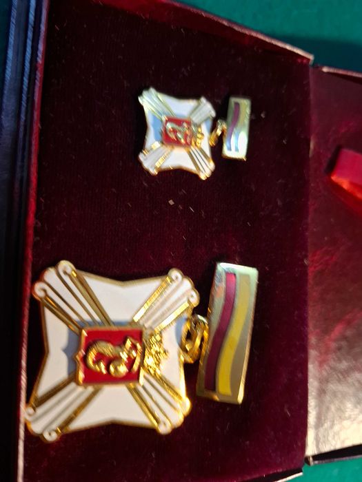 odznaka Warszawska za zasługi komplet