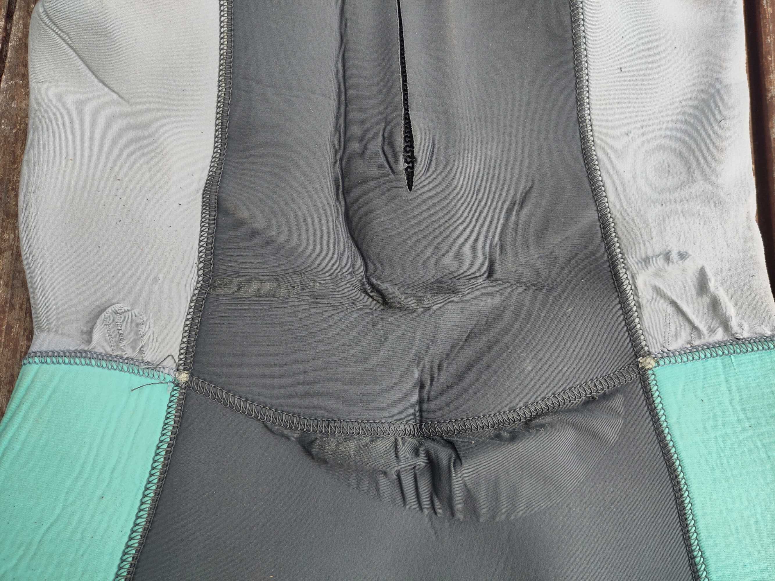 Fato de surf (Ripcurl), tamanho: 8, 4/3mm