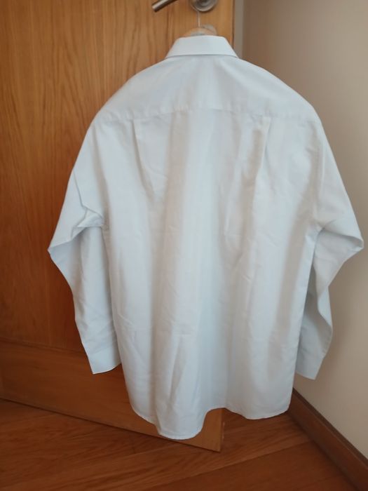 Vendo 2 Camisas Homem