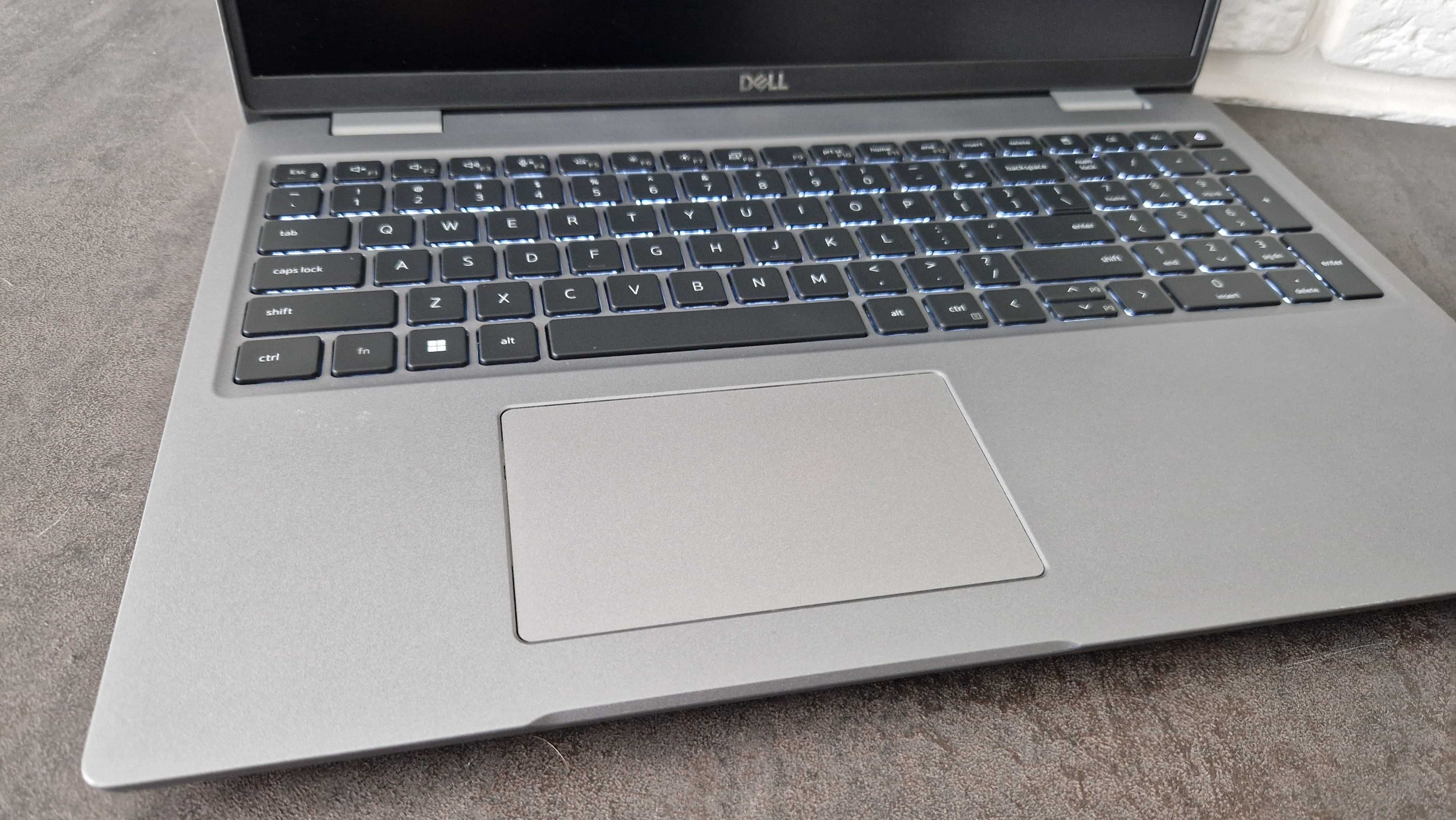 Ноутбук Dell Latitude 5520 i5-1145G7 / 12Gb /256 SSD /