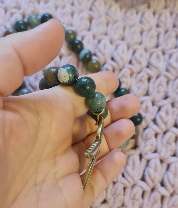 Буси з натурального каміння,мінанкарі