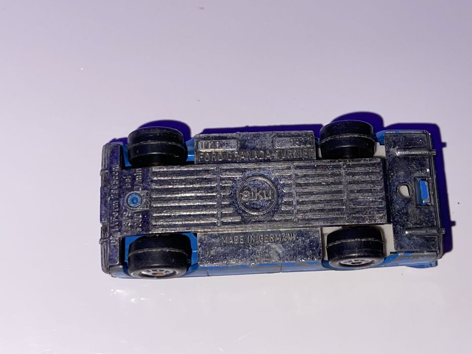 Ford Granada Kombi stary Siku Germany model resorak autko