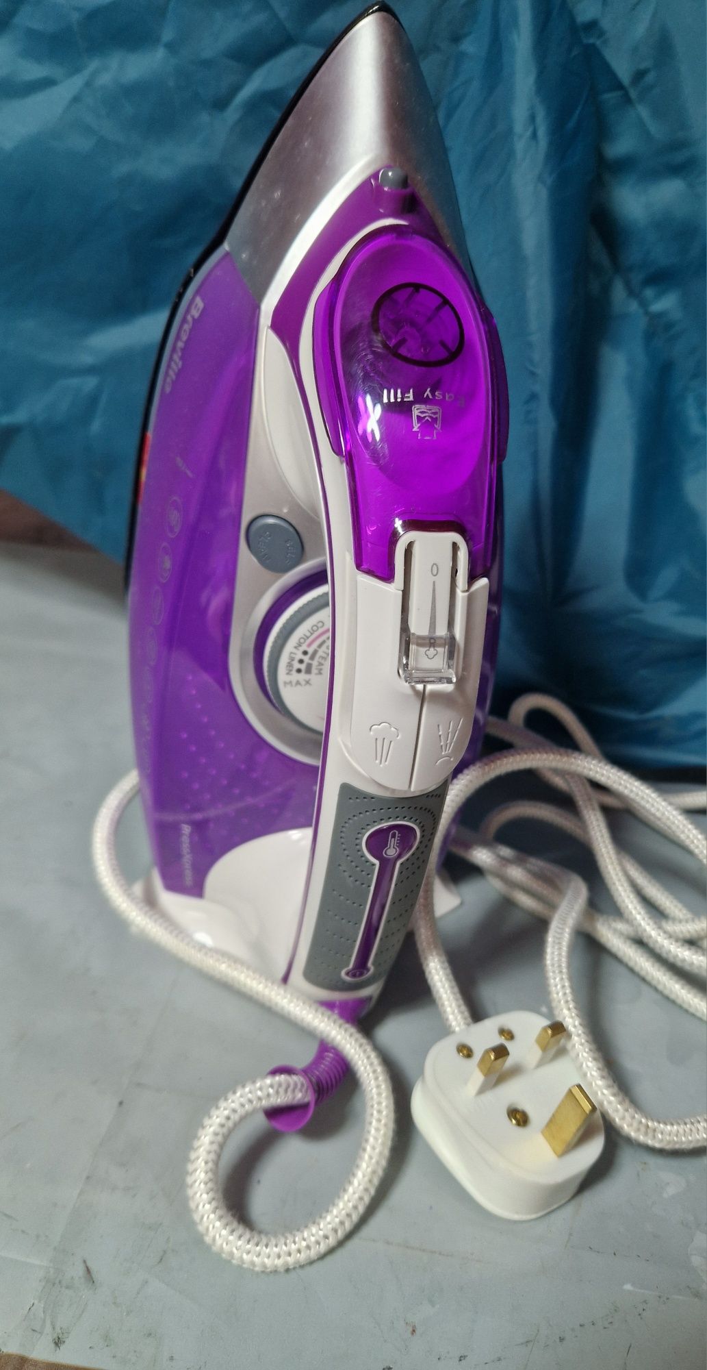 L3D89 BREVILLE VIN339 Żelazko Parowe 2800W kodW10