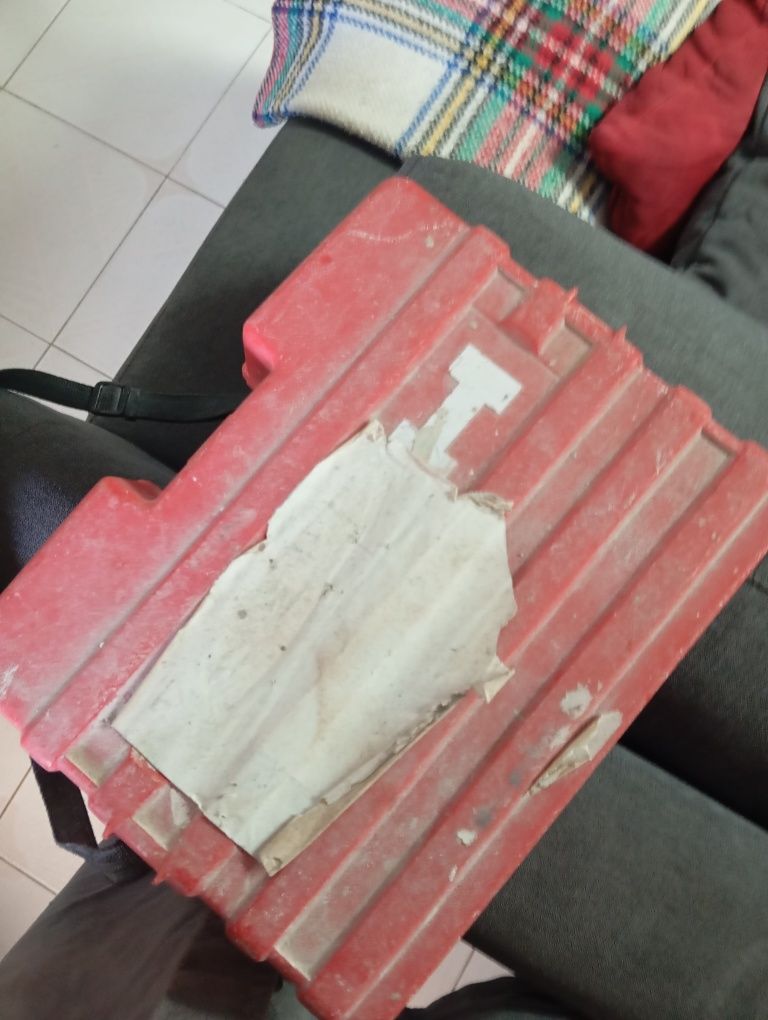 Nível laser hilti com tripé