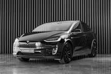 Tesla Model X 75D