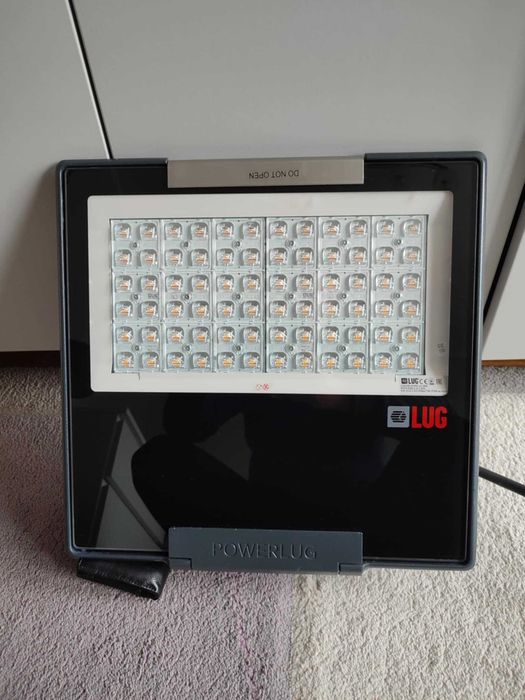 Naświetlacz Power Lug LED