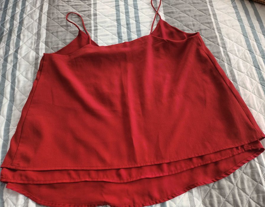 Blusa de alças vermelha