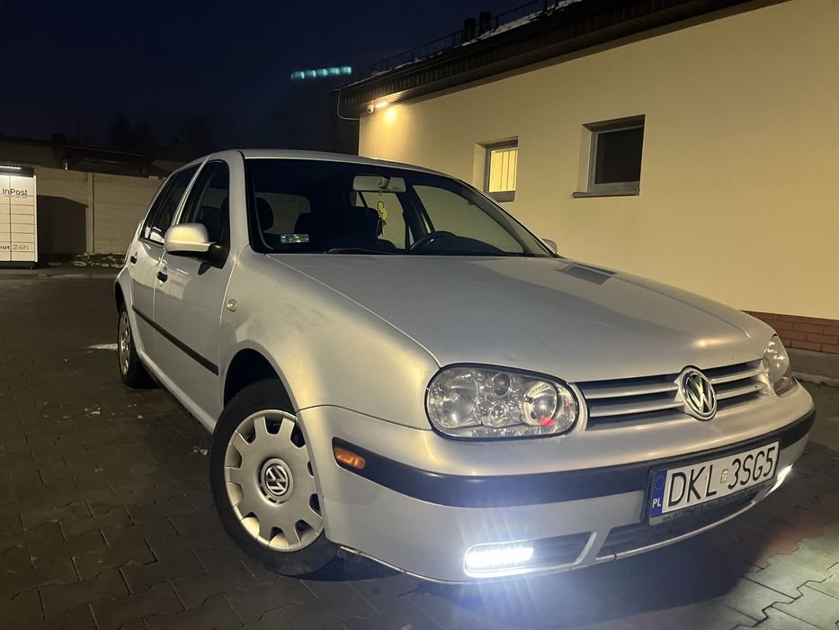 Volkswagen Golf-4  1.4 LPG 2032/Ladny Klimatronik 4 Elektryczne szyby