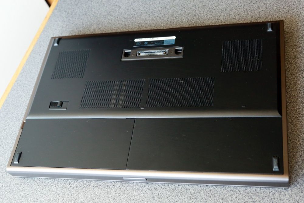 Ноутбук 17 Dell Precision m6700,i7Qm,RAM 8Gb nVidia FHD