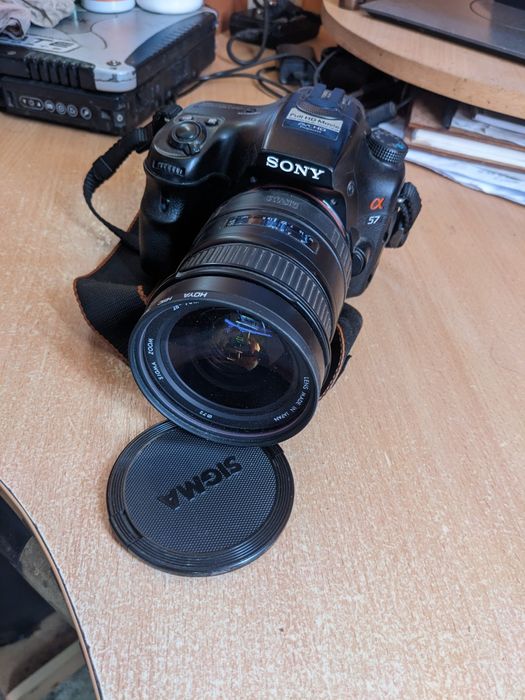 Sony alfa 57. Продам