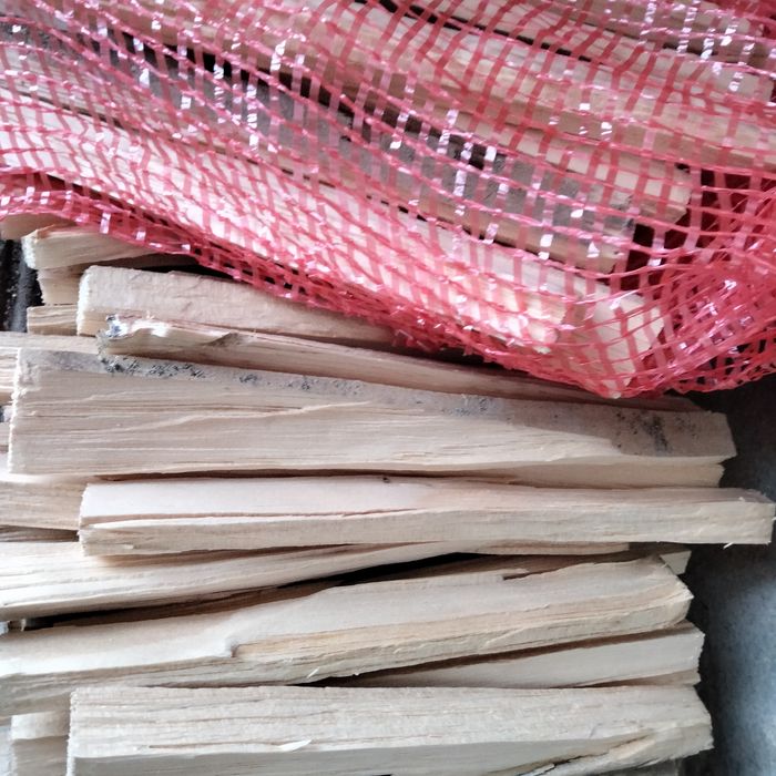 Lenha de eucalipto ao saco