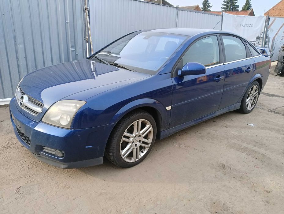 Opel Vectra C -Części - Drzwi / maska / błotnik / klapa / lampa / inne