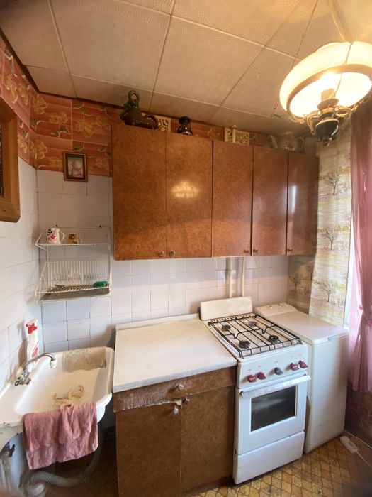 Продам 3-х в р-не поликлиники