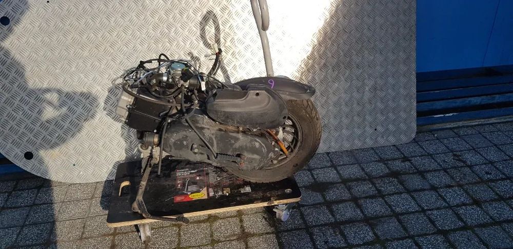 Silnik 50 4T Do Skutera Chińskiego Na Koło 10