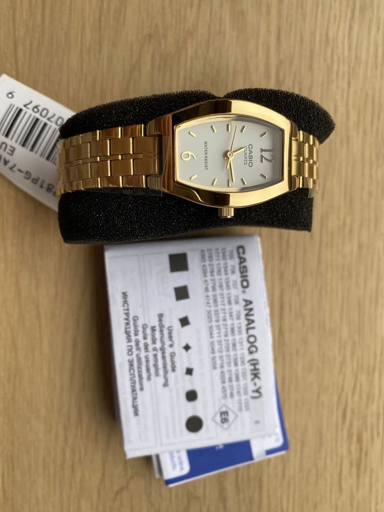Damski zegarek Casio nowy