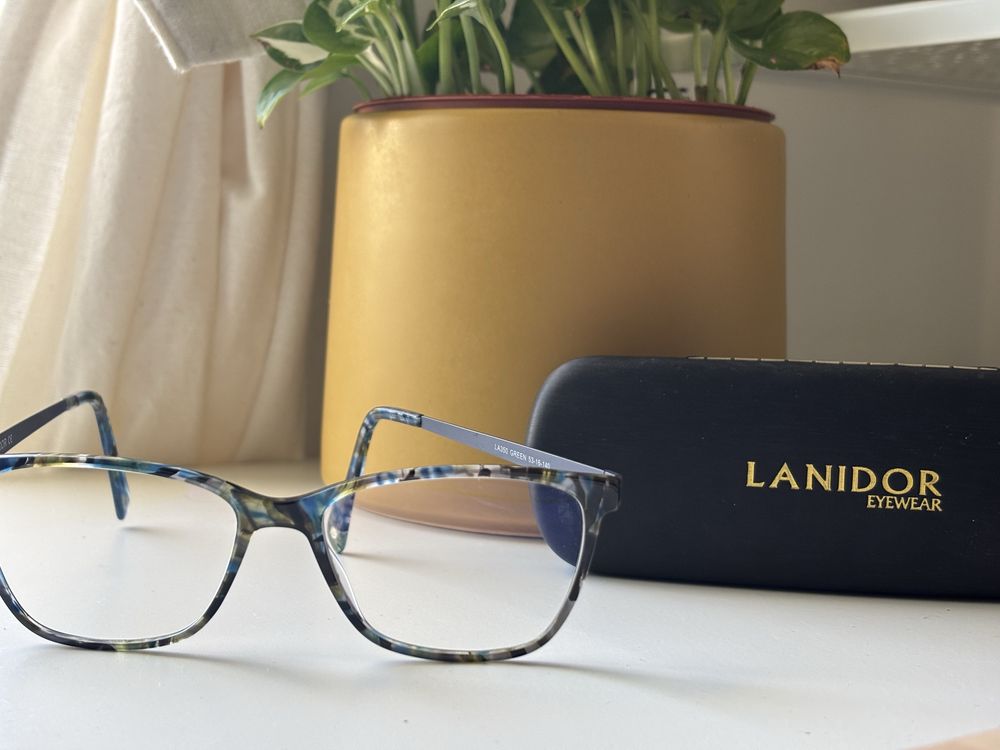 Óculos Lanidor – Tamanho 140 – Excelente Estado