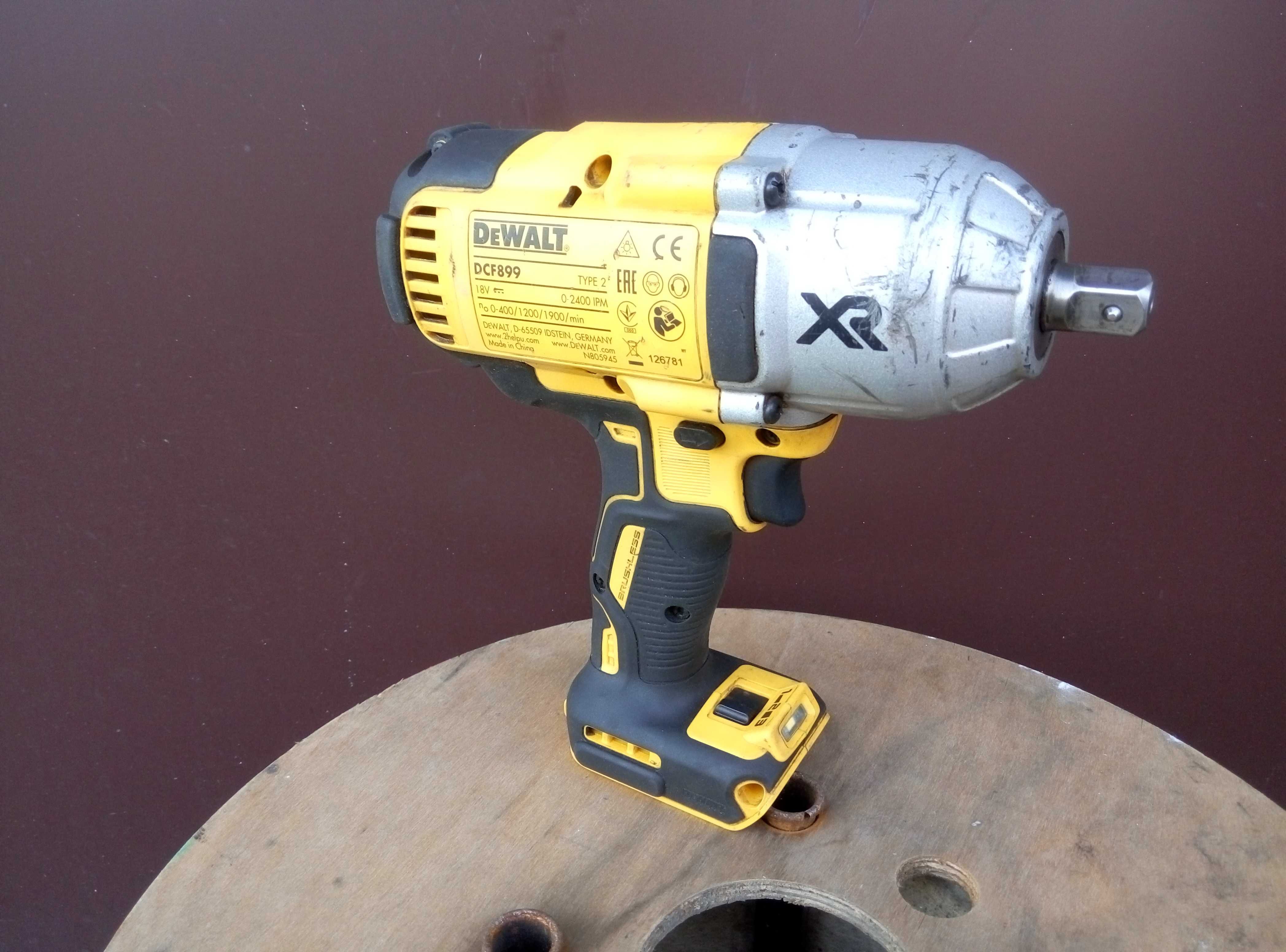 Klucz udarowy akumulatorowy DeWalt DCF899 oryginał z walizką