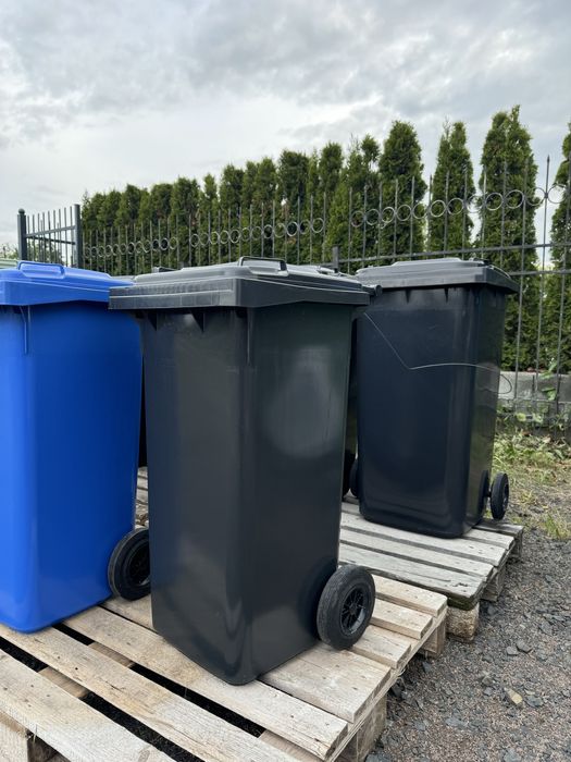 Контейнер для сміття 120л. 240л.  Євроконтейнер для сміття пластиковий