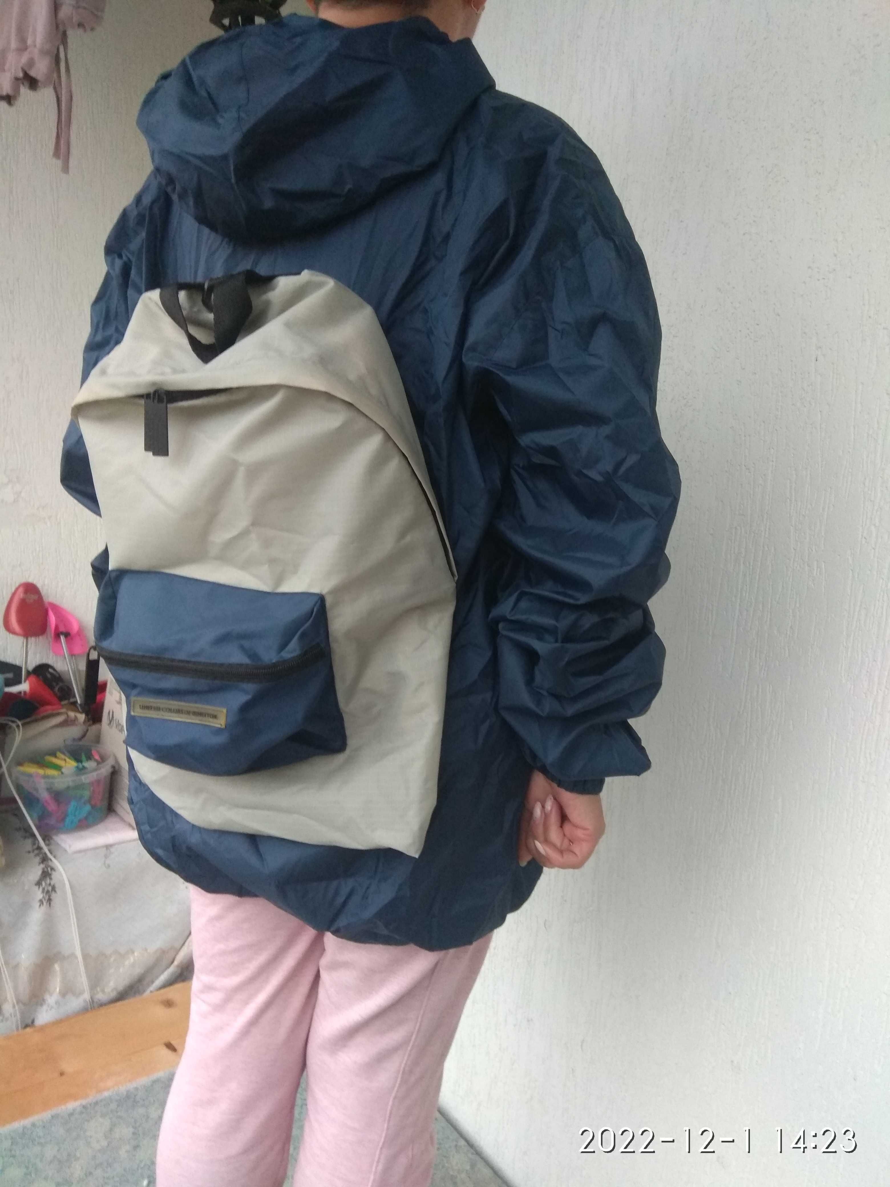 Рюкзак+куртка с капюшоном,додевик United colors of benetton