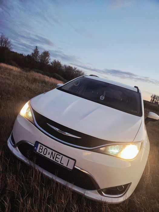 Chrysler Pacifica