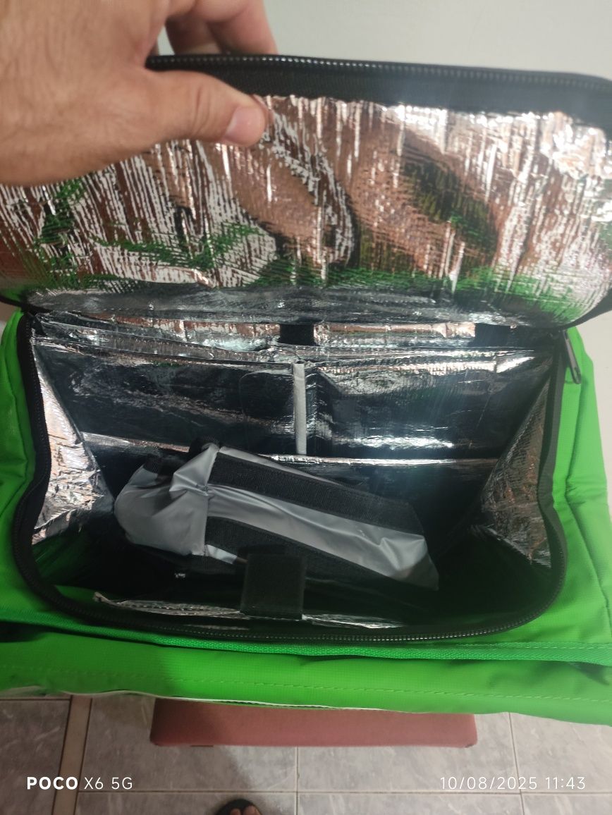 Mochila da uber nova!