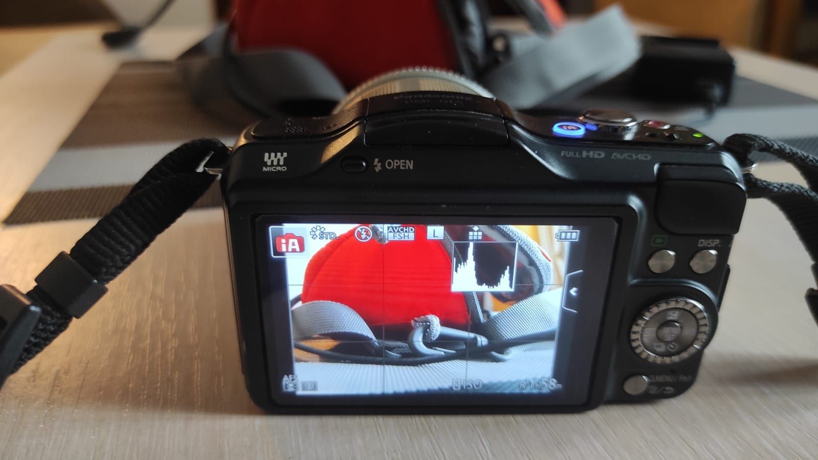Продам фотоапарат Panasonic GF5