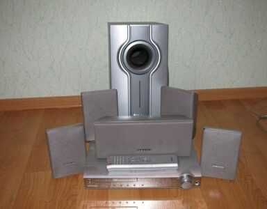 SAMSUNG - Digital Home Theater System HT DM550