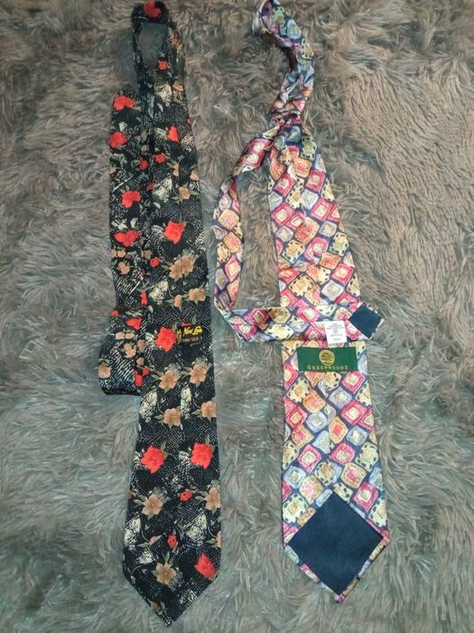 Продам жіночі краватки