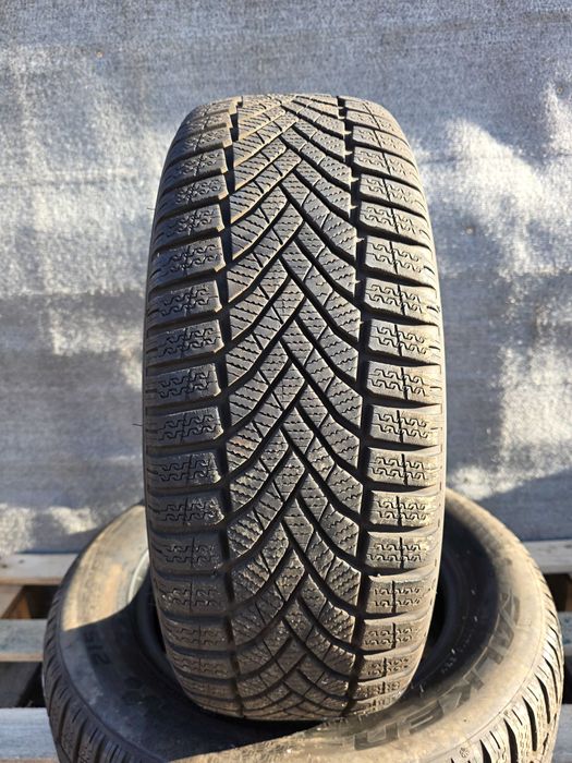 [Z235] 2x 215/60/16 Opony zimowe Falken stan bdb 7mm 24r