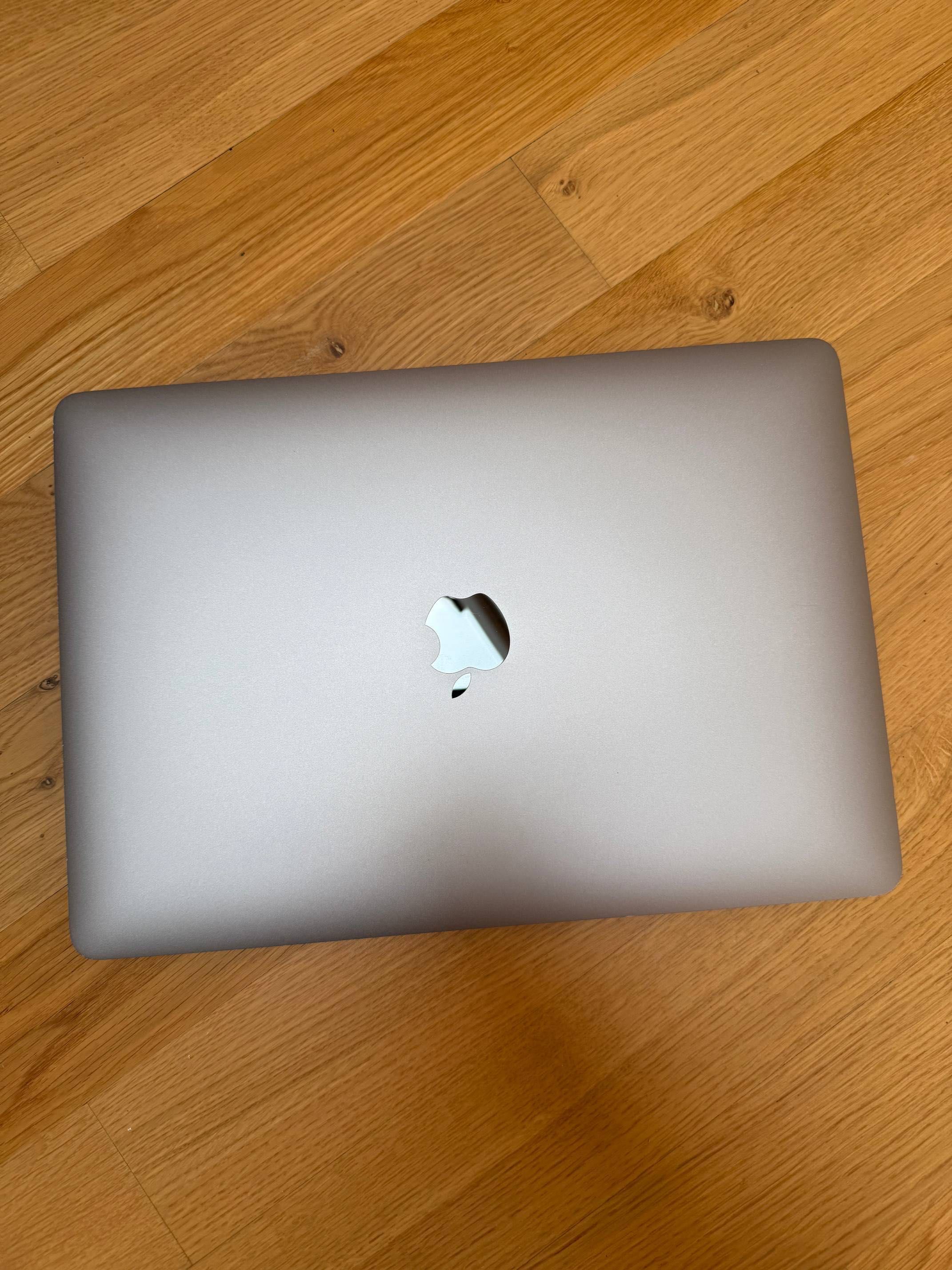 MacBook Pro 13" M1 16GB 256SSD