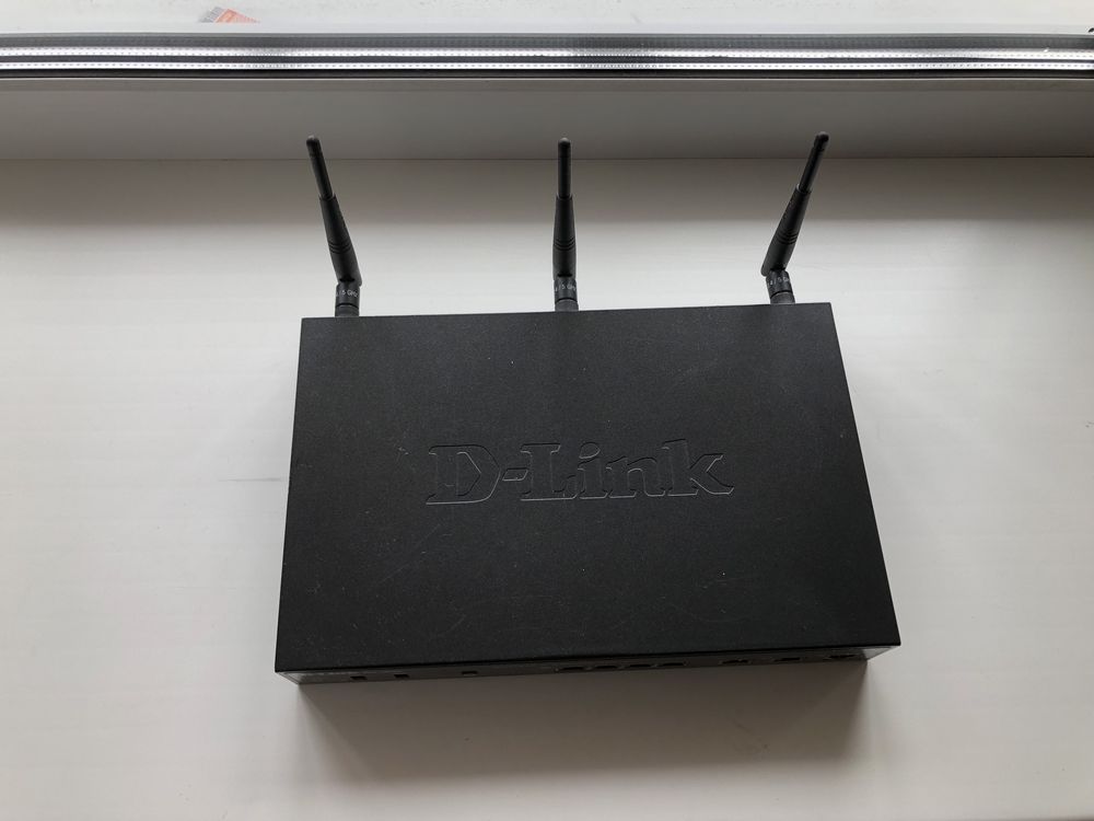 D-Link DSR-1000N Маршрутизатор-міжмережевий