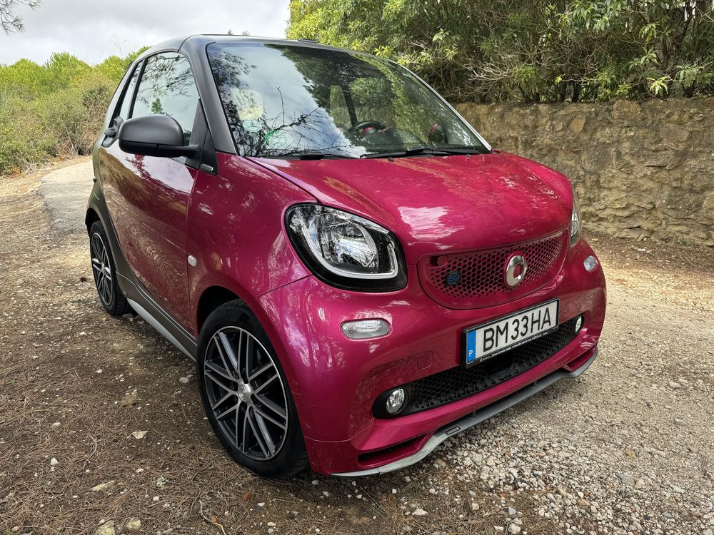 Smart FourTwo EQ eletrico Brabus Cabrio (ROSA)