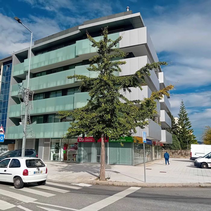 Alugo T1 com lugar de garagem