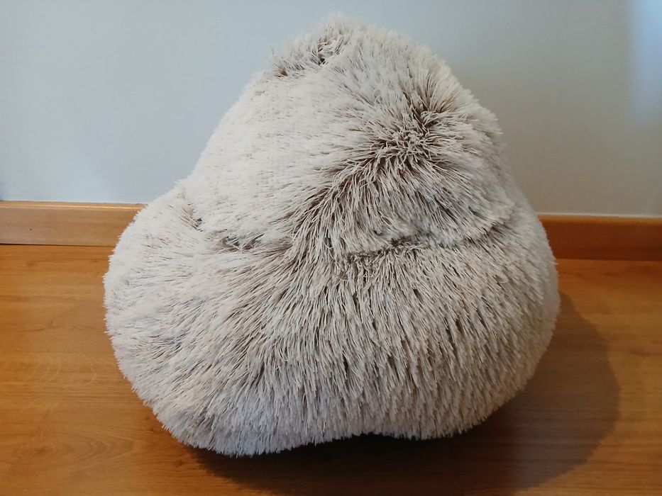 Cama felpuda para gato ou cão pequeno