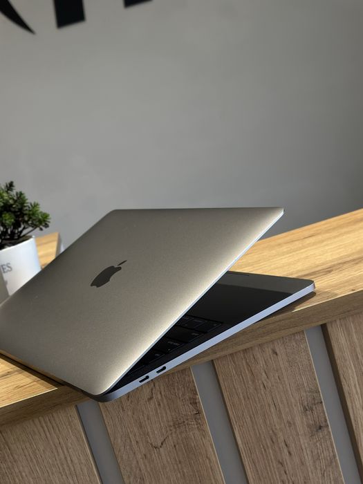 MacBook Pro 13 2019 i5/16/512Gb • Магазин • Гарантія