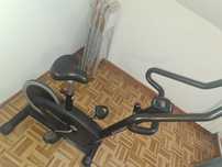 Bicicleta elétrica e máquina de caminhar