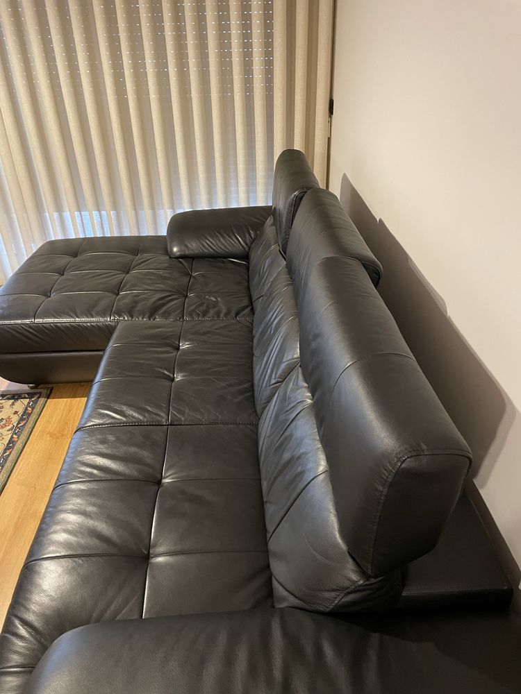 Sofa preto em pele