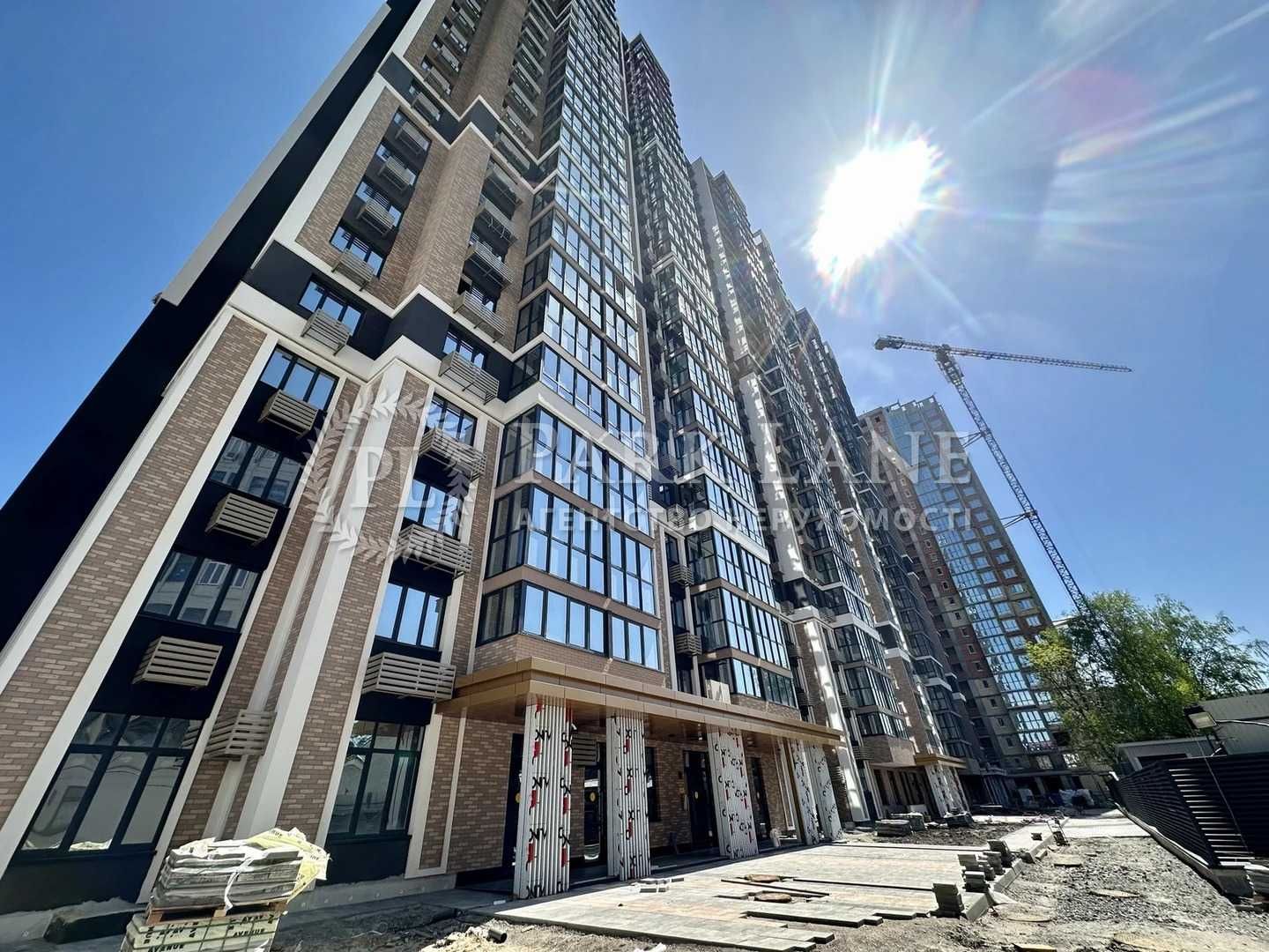 Продаж 3к. квартира з ремонтом ЖК Голосіївський вул. Васильківська 37г