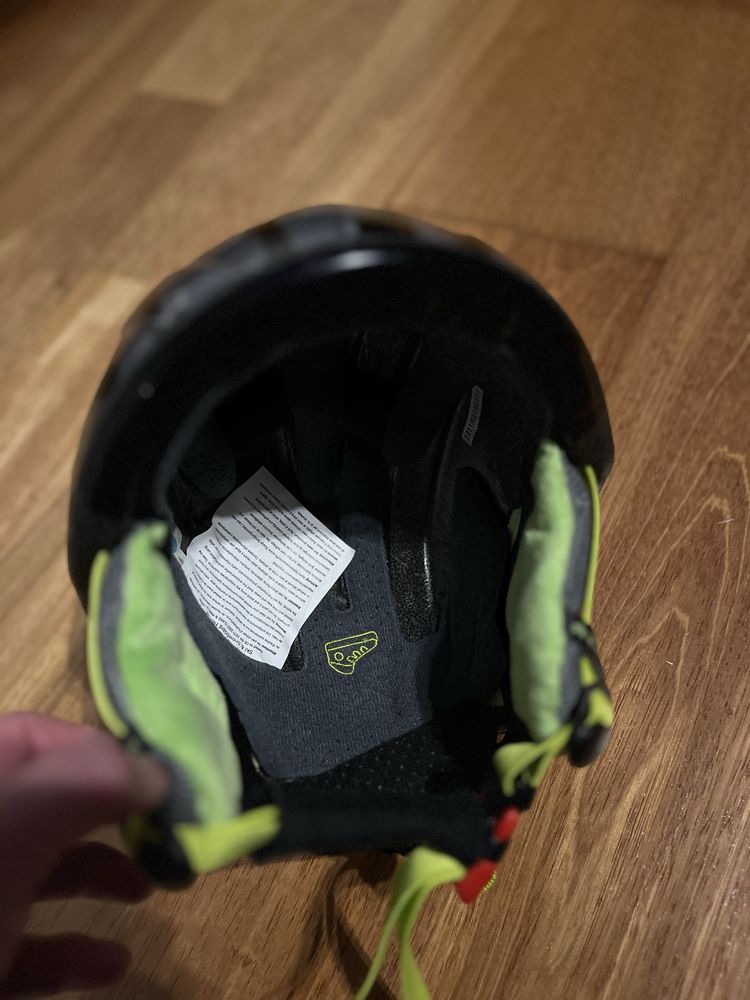 Intersport dziecięcy kask narciarski snowboard