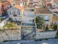 Casa T2  com Pátio e Boa Exposição Solar Bairro da Estação Figueira da