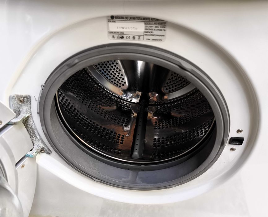 Máquina de Lavar Roupa LG 7 kg (entrega)