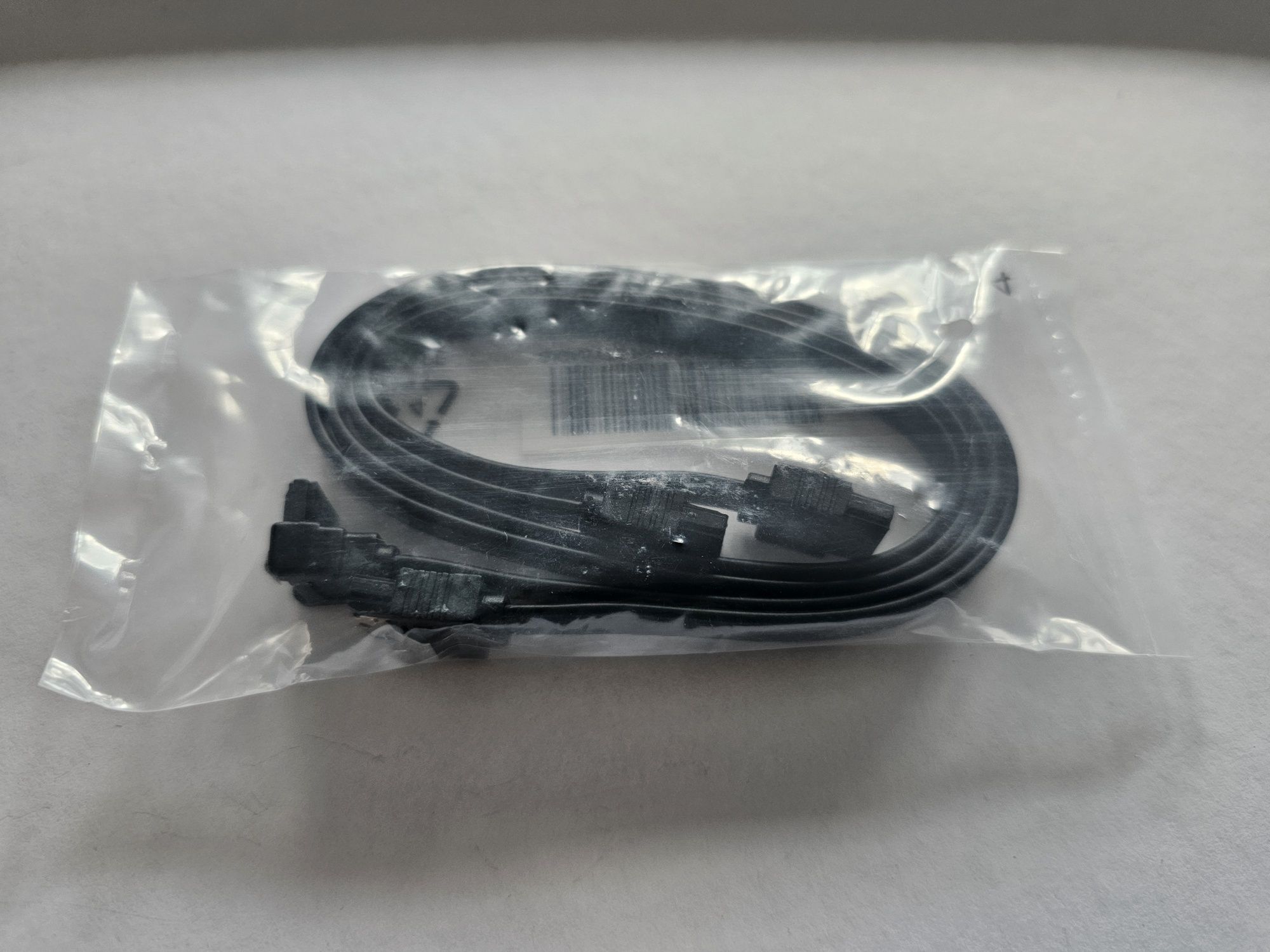 2x Kabel SATA Gigabyte 12CF1-2SAT1B-01R kątowy + prosty