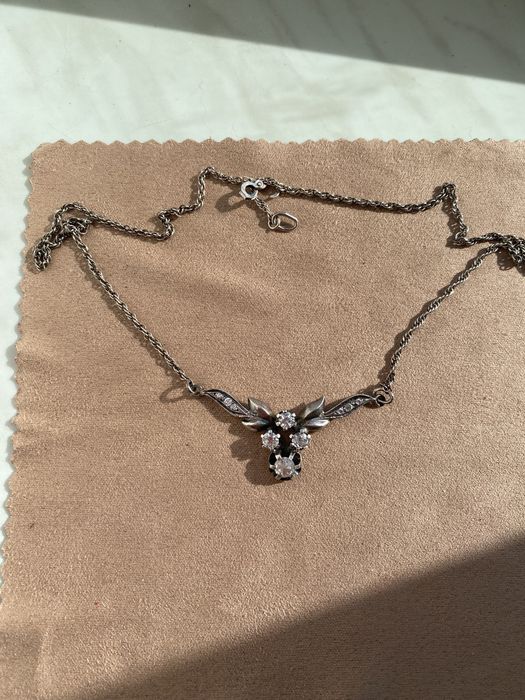 Серебренное колье