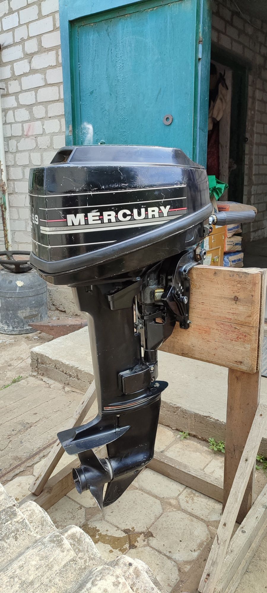 Лодочний мотор Mercury 9.9