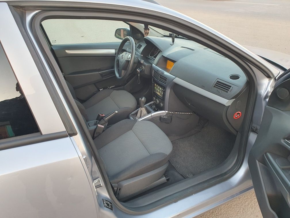 Продам Opel Astra H 1.6 Twinport Wagon
