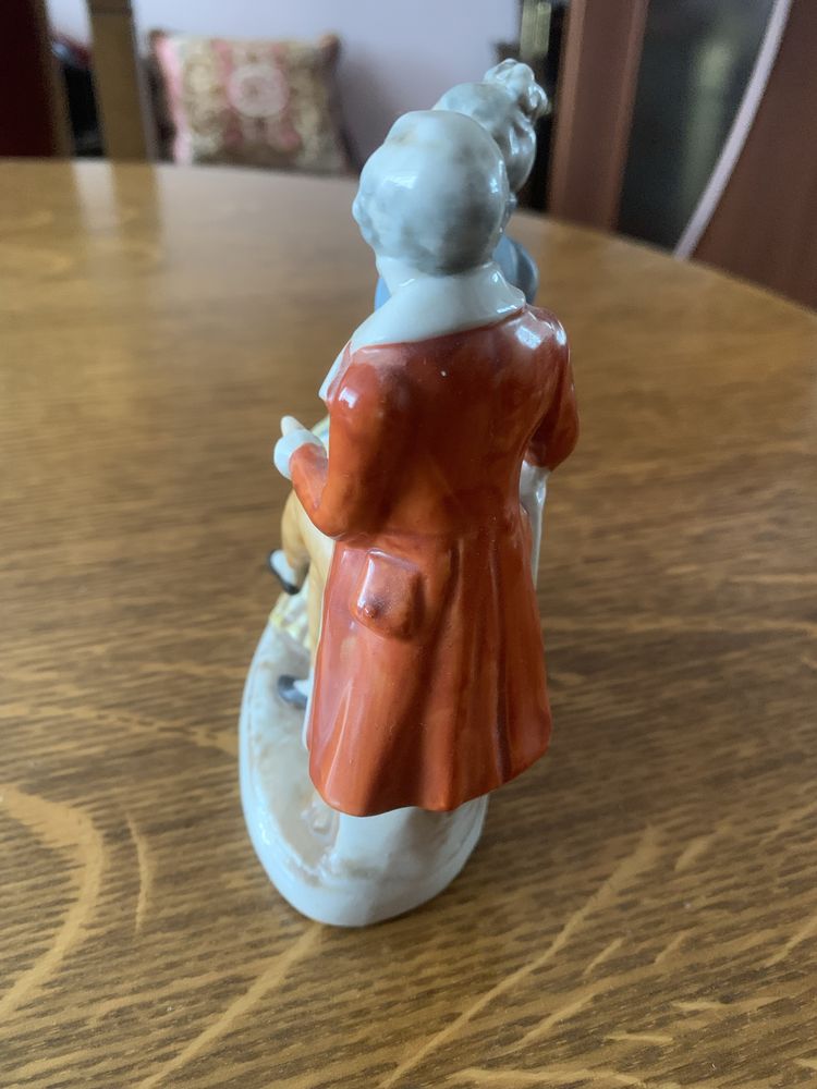 Figurka Sygnowana Germany oraz nuner Porcelana